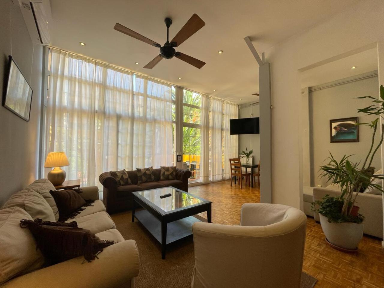 Casa Consell Apartments บาร์เซโลนา ภายนอก รูปภาพ