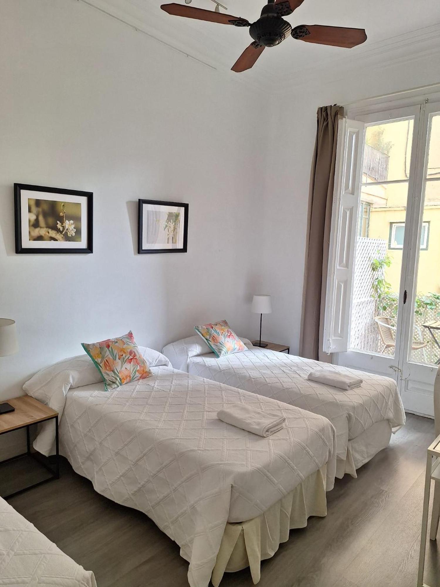 Casa Consell Apartments บาร์เซโลนา ภายนอก รูปภาพ