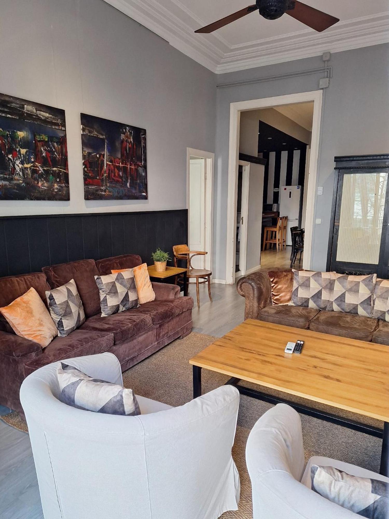 Casa Consell Apartments บาร์เซโลนา ภายนอก รูปภาพ