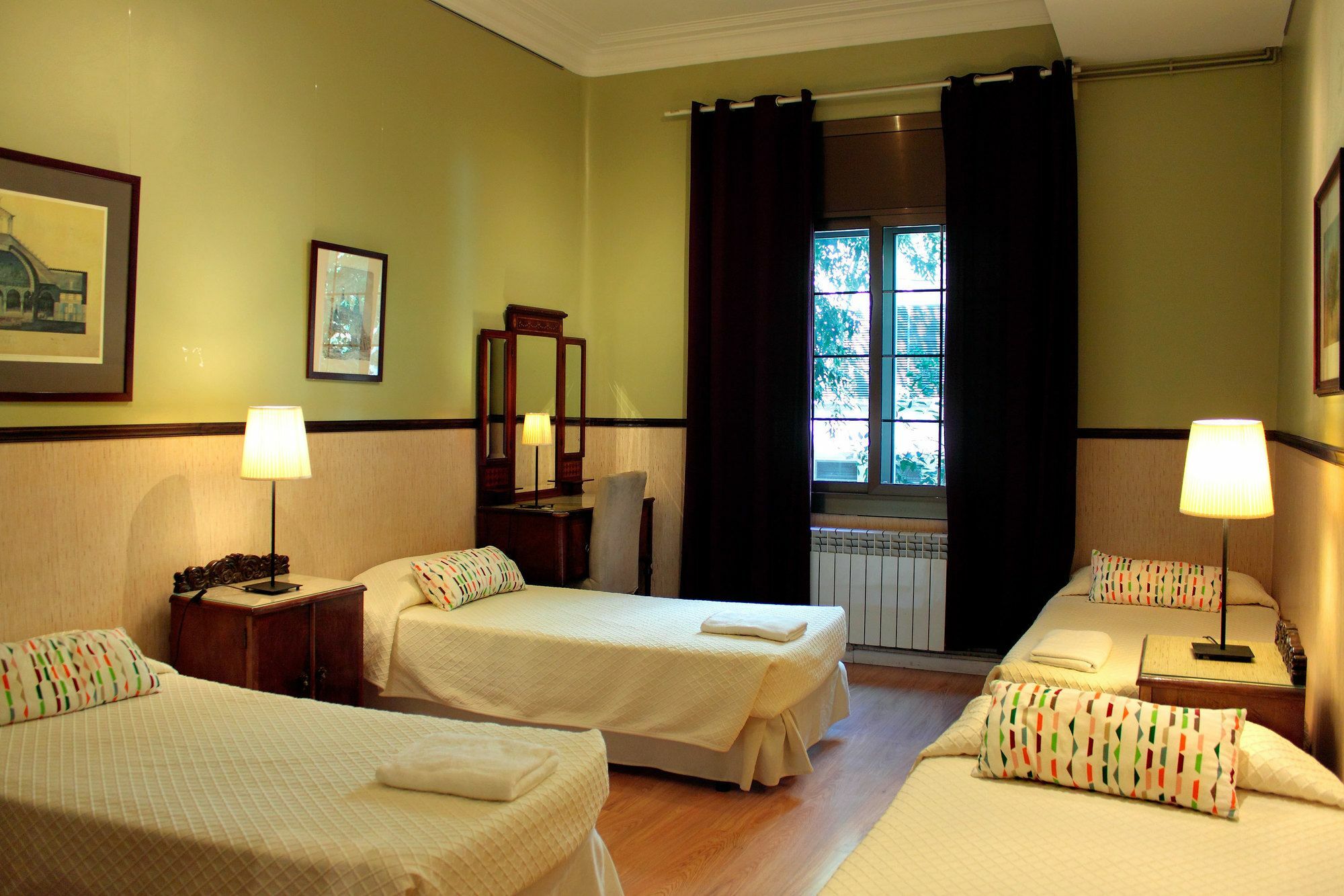 Casa Consell Apartments บาร์เซโลนา ภายนอก รูปภาพ
